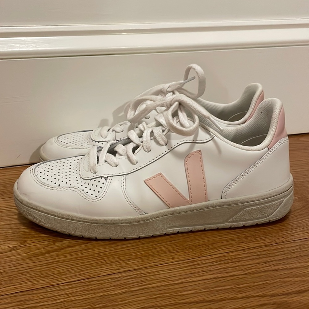 V-10 Leather White Petale